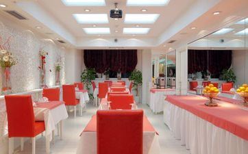 2024年阴历九月十五买车好欠好