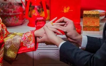 2023年4月24日最佳幸运色查询