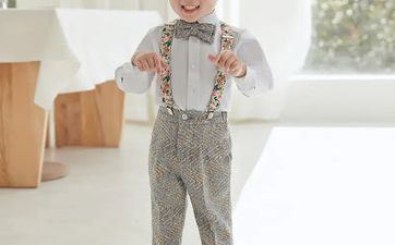 2024年七月初二出世余姓男孩姓名怎样取