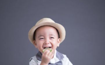 爸爸姓汤妈妈姓王该怎样给宝宝取姓名