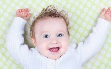 妈妈姓熊爸爸姓刘取名男孩